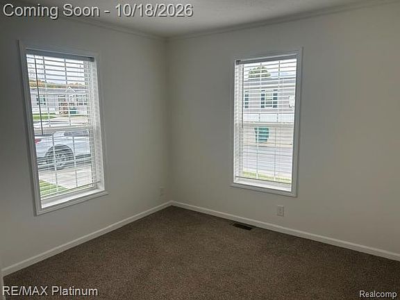 4th image of 9439 Crystal Dr