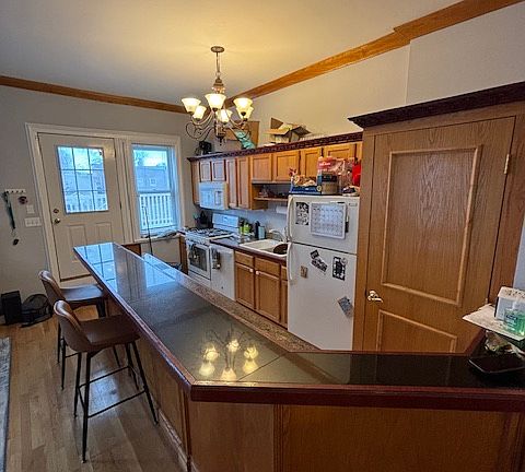 3rd image of 4335 S Emerald Ave Unit 2