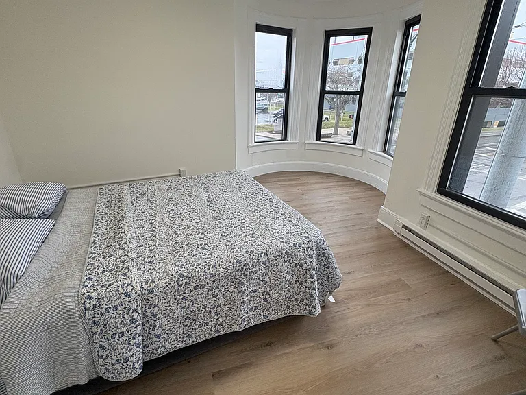 2 Washington Ave #8 — Photo 2