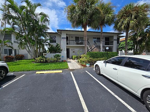 2nd image of 13729 Date Palm Court #B