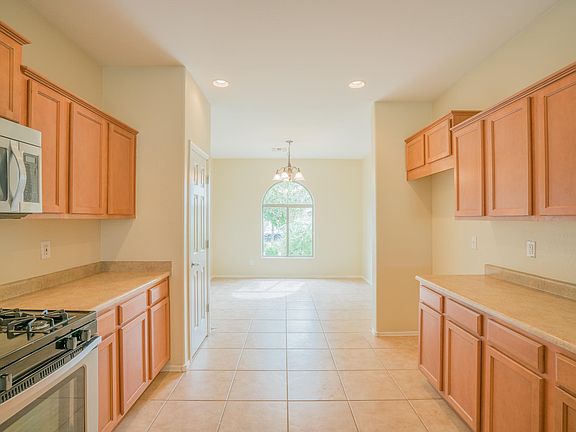 4th image of 8947 N Dinino Ct