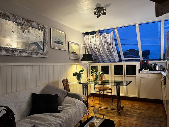 New Sleeper Sofa~Opens up to Full size bed