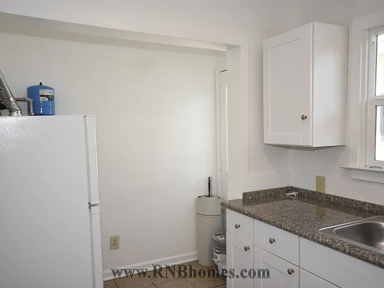 751 5th St — Photo 7