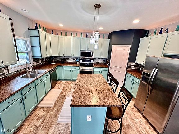 3rd image of 8054 Wolff Dr