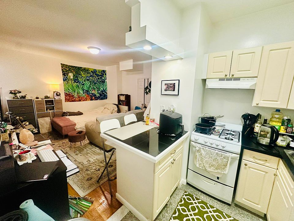 1st image of 305 E 95th St APT 5H
