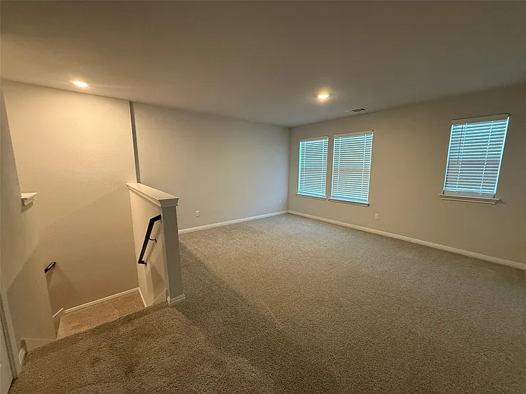 139 Gullivers Dr — Photo 24