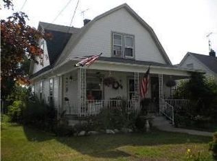 212 N Main St, Walbridge, OH 43465