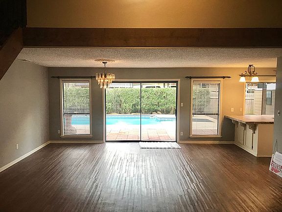 5th image of 425 Navajo Dr