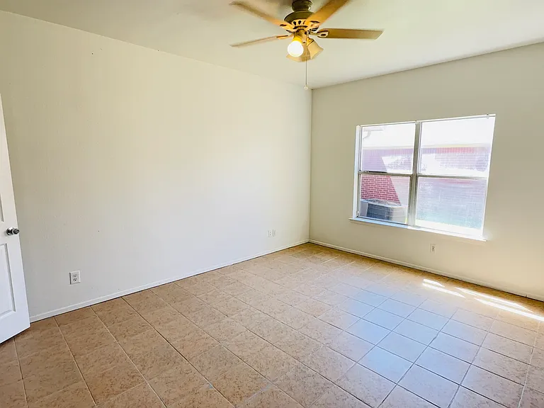 7632 Livvie Meador Ln — Photo 20
