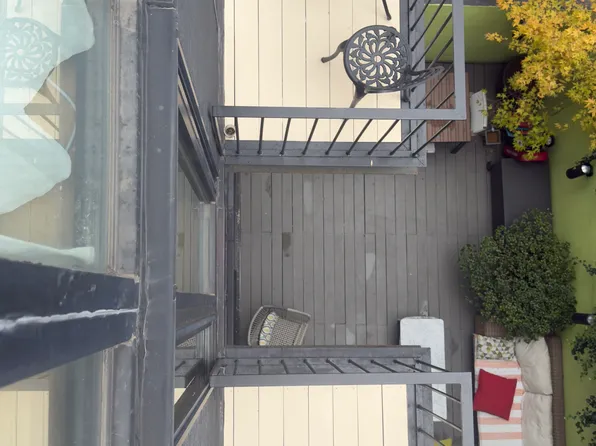 364 Myrtle Avenue image 14 of 23