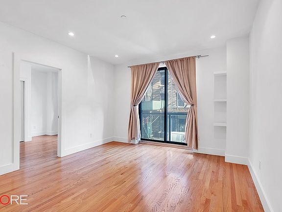 3rd image of 212 W 20th St APT 2F