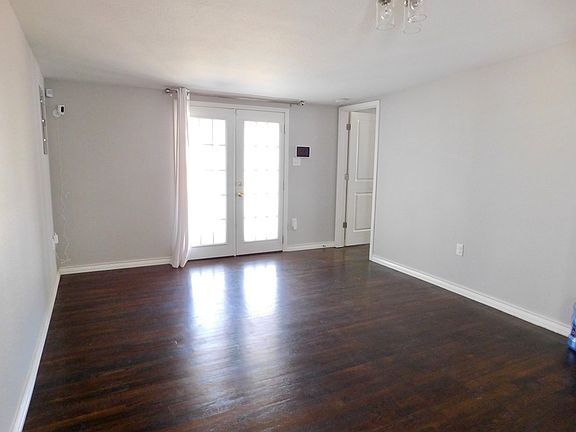 5th image of 2730 Adams Ave