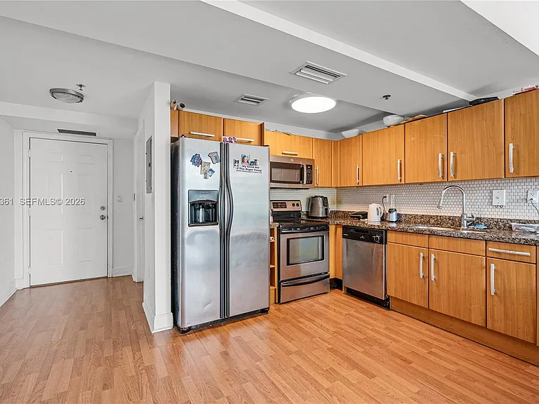 6362 Collins Ave #503 — Photo 11
