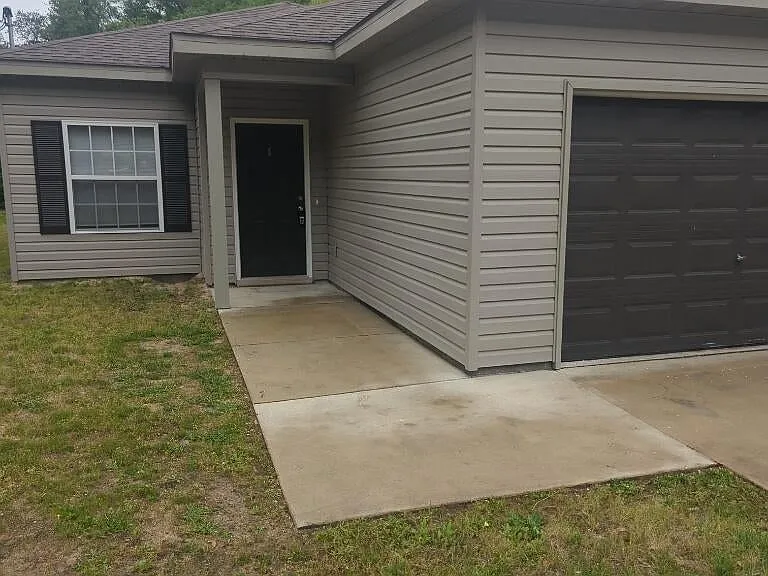 605 E Williams Ave — Photo 1