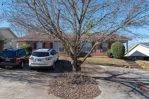 661 Center Pl #663 Photo 1