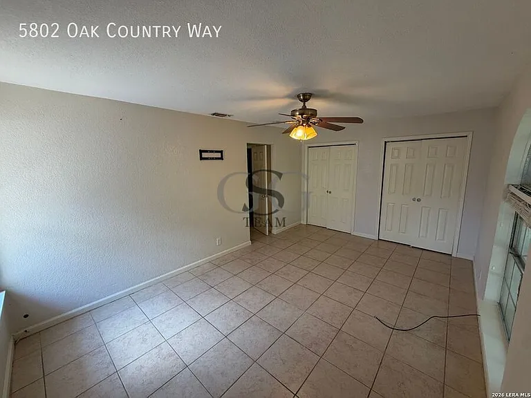5802 Oak Country Way — Photo 8