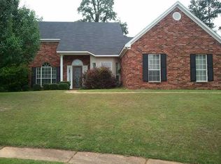 6 Glensview Ct, Brandon, MS 39047