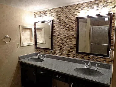 7916 Aaron Cir — Photo 3