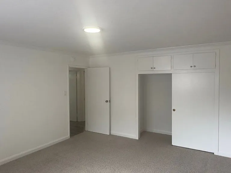 565 Chestnut St. — Photo 15