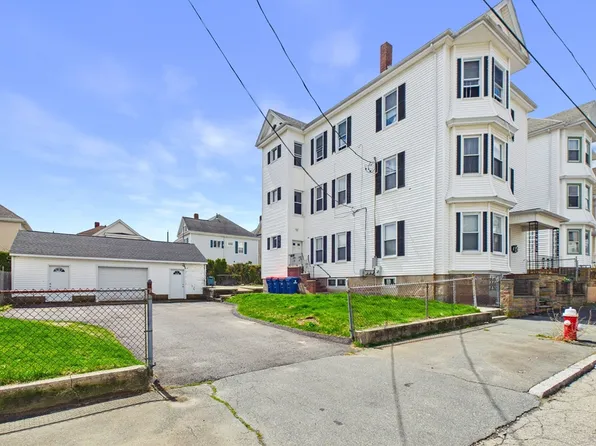 32 Sagamore St, New Bedford, MA 02740