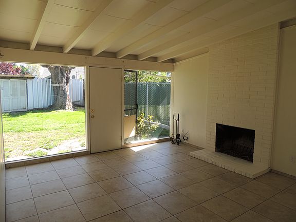 3rd image of 1205 Morse Ct