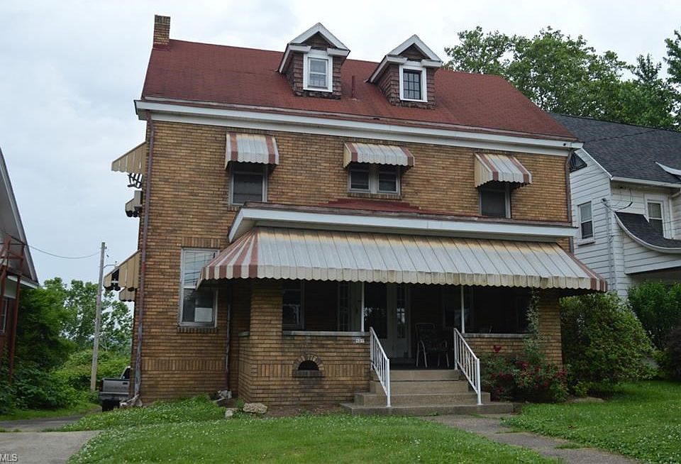 1st image of 827 Quincy St