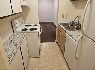 Hampshire House, Akron, OH 44303