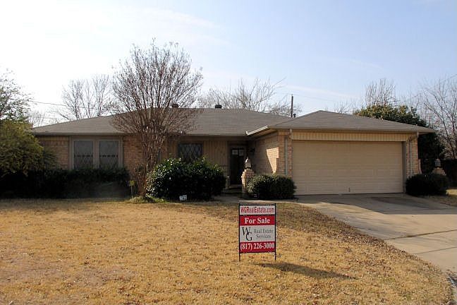 1st image of 2209 Meacham Ct