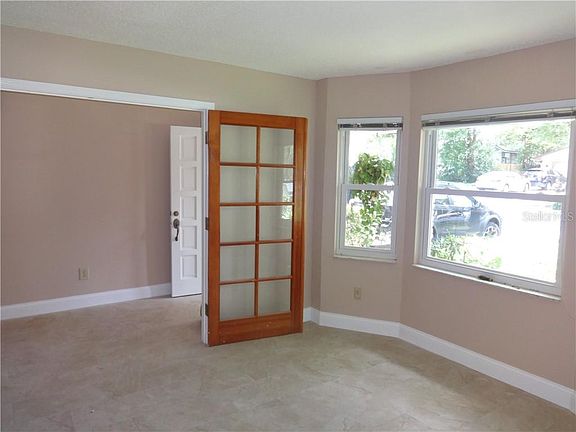 2nd image of 209 Stevenage Dr