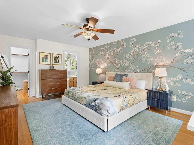 1011 New Chester Ct — Photo 32
