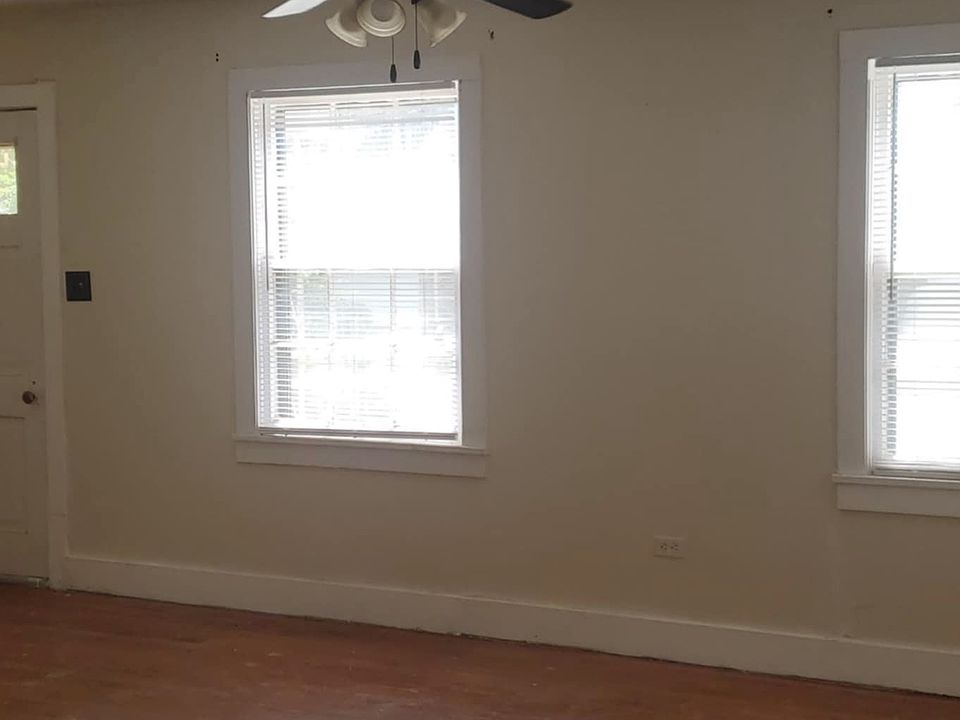 1st image of 303 N 18th Ave