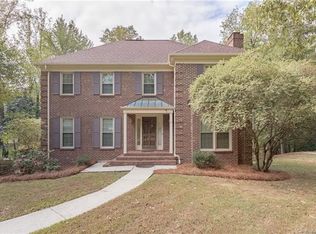 9816 Grasmere Dr, Charlotte, NC 28270