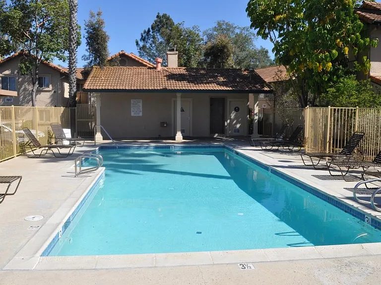 11353 Avenida De Los Lobos #E — Photo 25