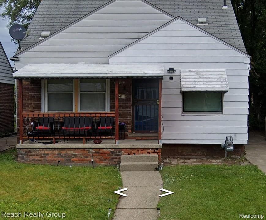 1st image of 20134 Veach St