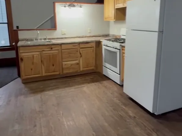 524 Oak St #1, Kalamazoo, MI 49007