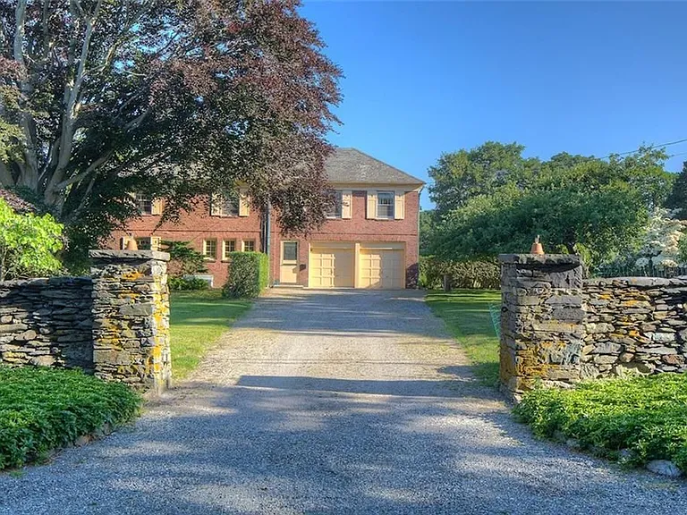 22 Castle Hill Ave — Photo 15