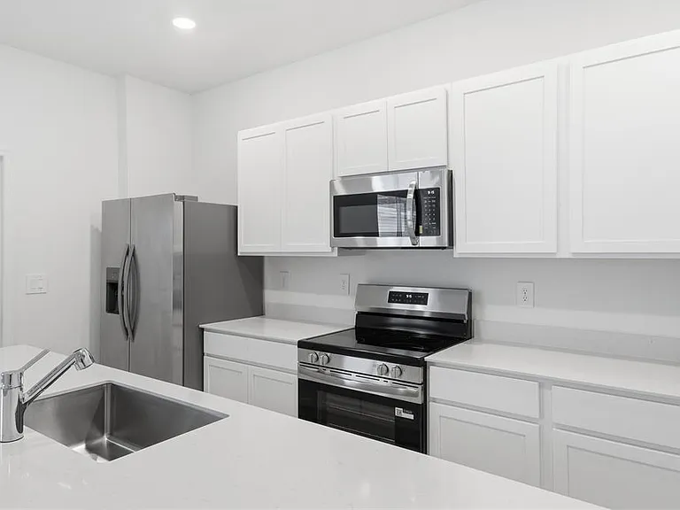 2140 Rider Rain Ln — Photo 10