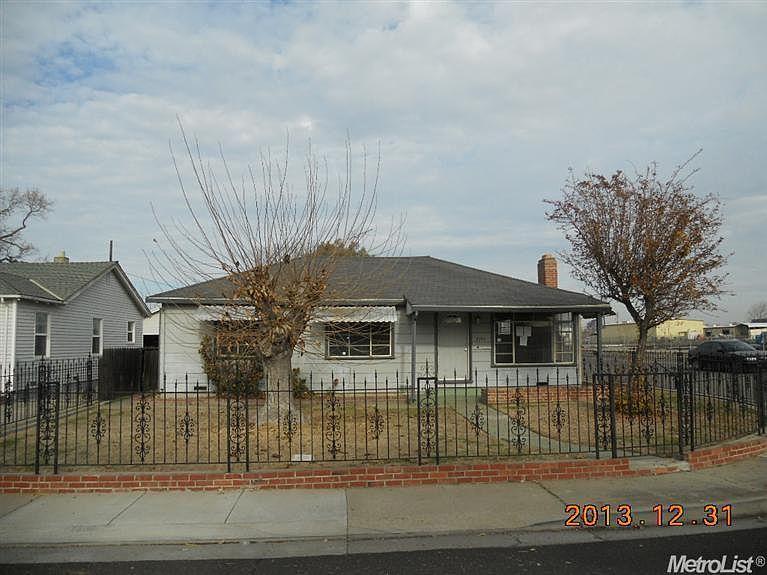 1st image of 2191 E Orwood St