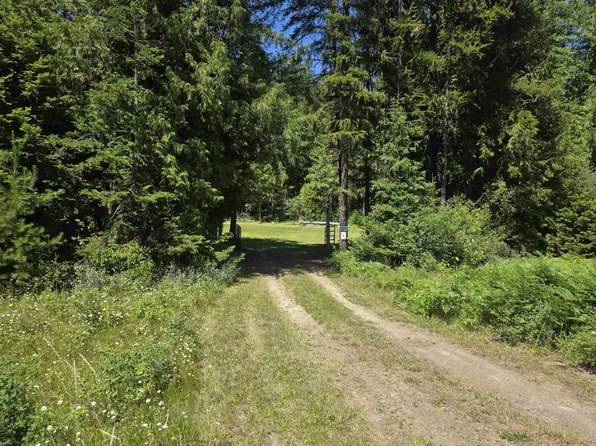 10281 Boundary Rd, Metaline Falls, WA 99153