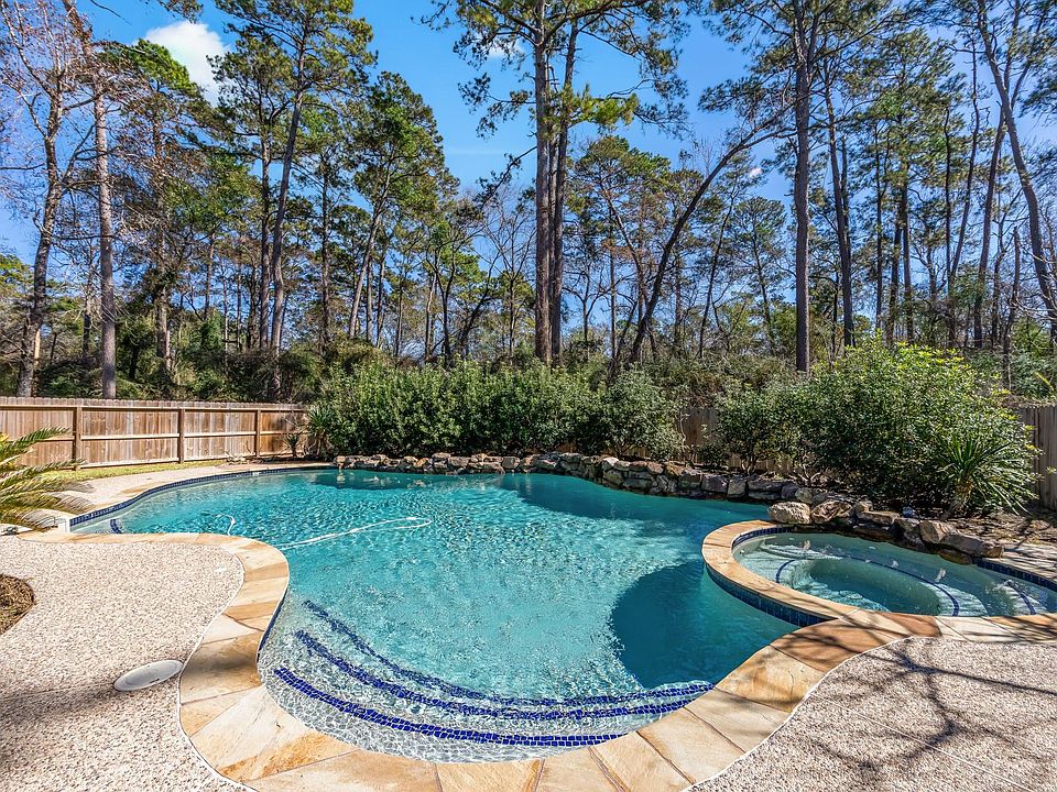 1st image of 30 Eagle Rock Pl