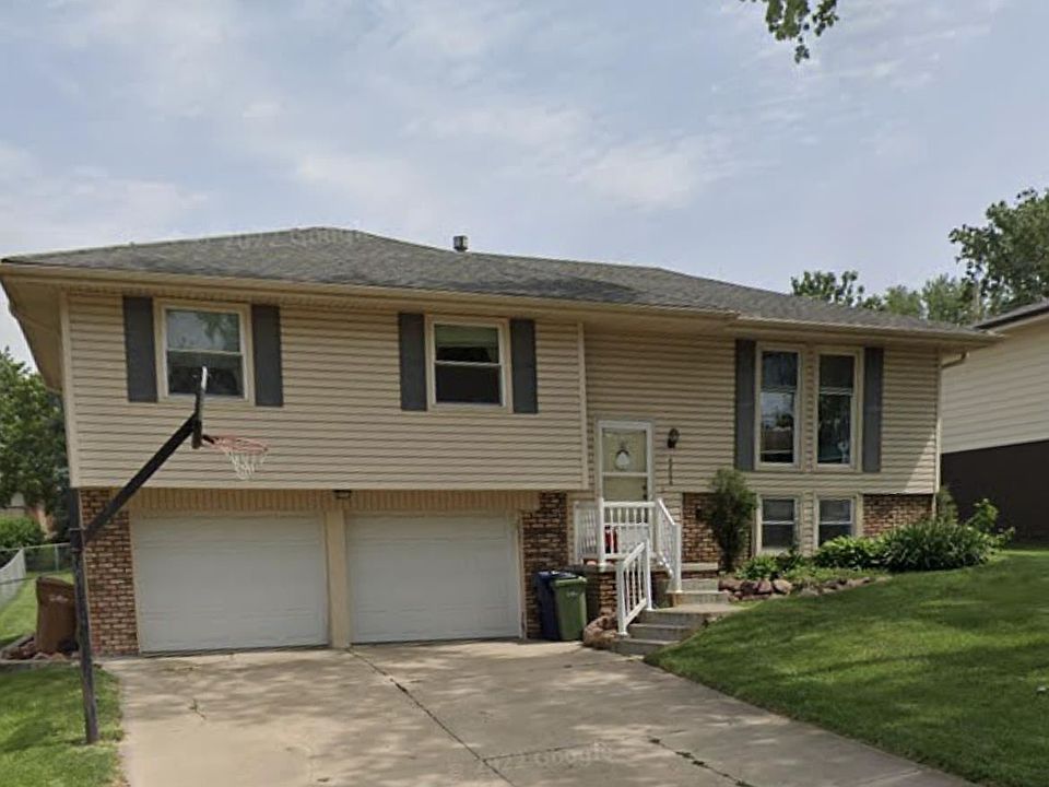 1st image of 4806 Aspen Dr