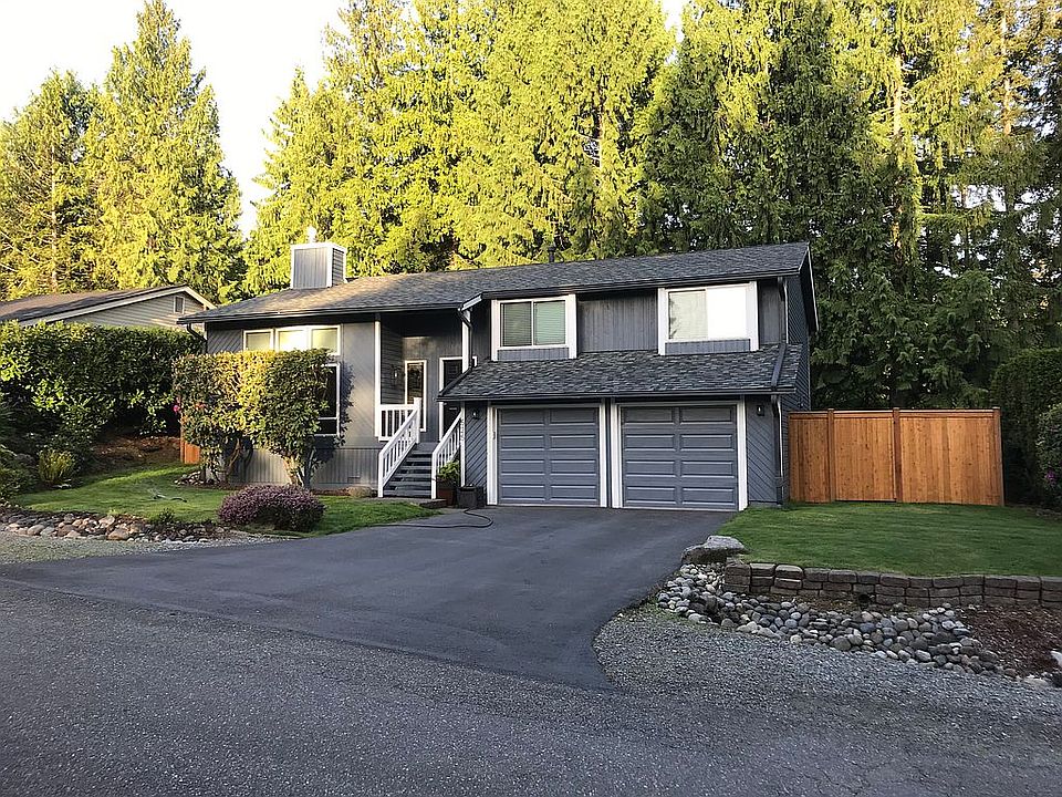 2nd image of 525 Kalmia Pl NW