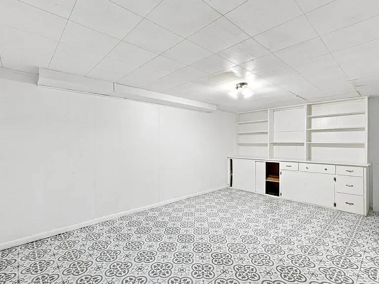 1811 S Irving St — Photo 19