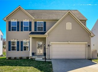 3564 Shady Timber Dr, Twinsburg, OH 44087