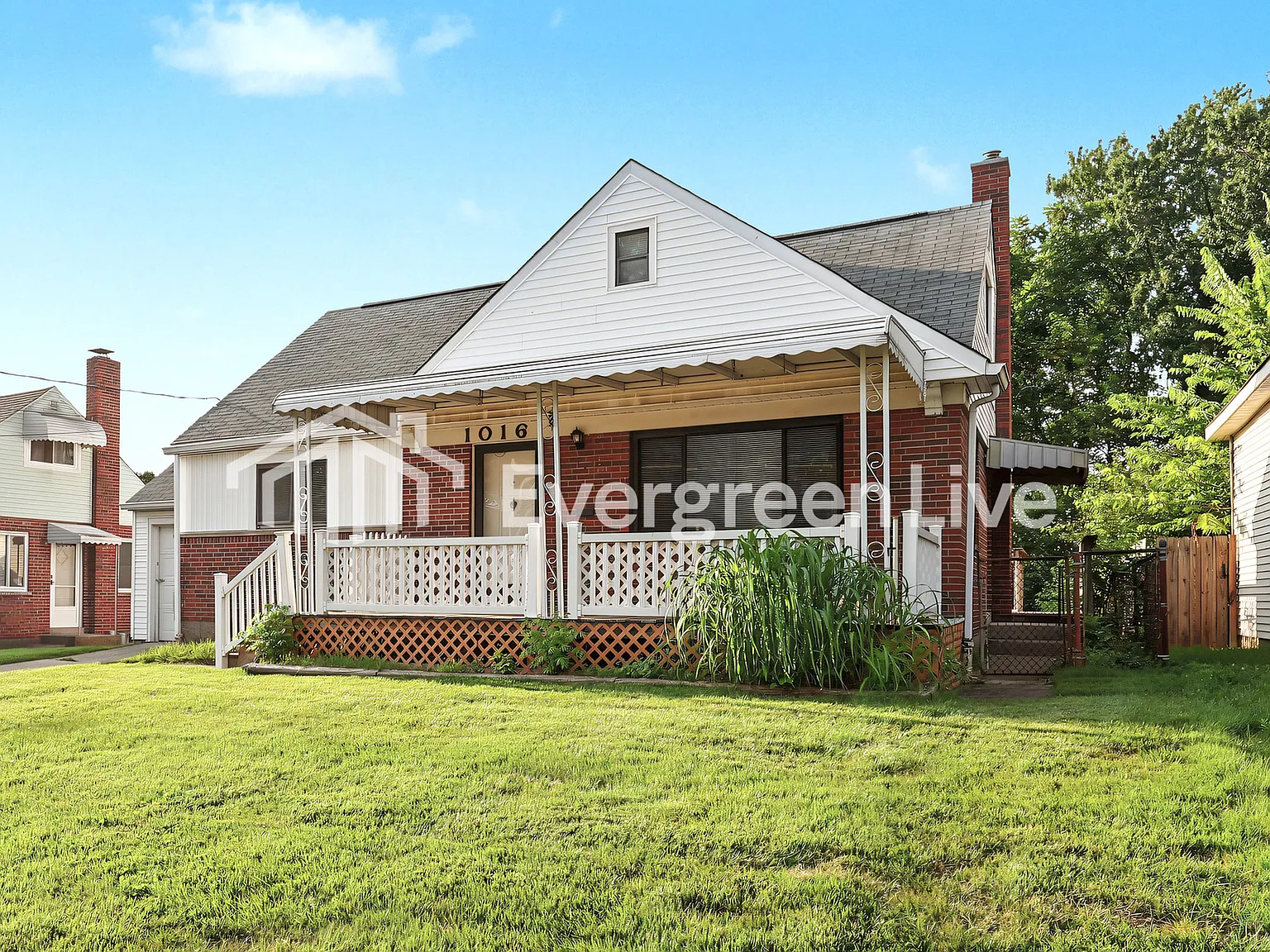 3 bed, 1.0 bath, 884 sqft, $1,495 — Photo 2