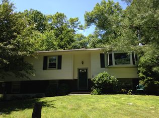 51 Ivy Ln, Stormville, NY 12582