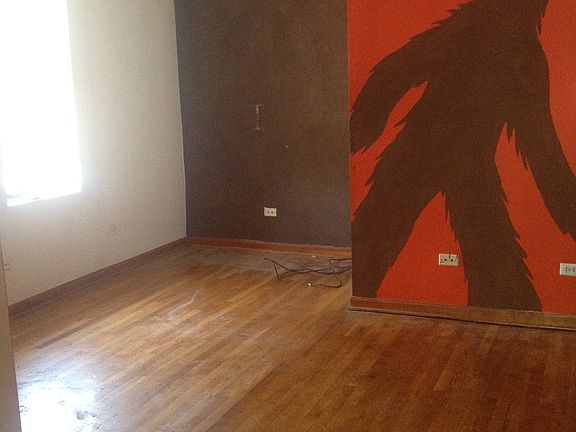 2nd image of 1425 N Ashland Ave APT 2F