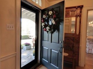 300 Strathmore Rd, Lexington, KY 40505