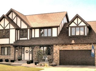 250 Larch Rd, Frankfort, IL 60423