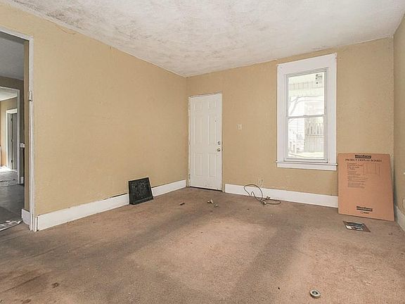 5th image of 244 Cuyahoga St